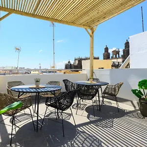 Vegueta Rooftop Aparthotel